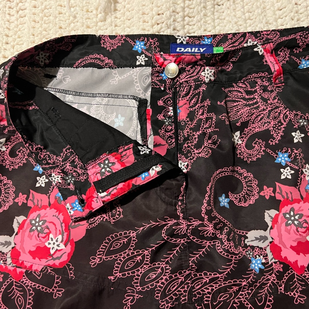 Daily Sports Black Pink Paisley Floral Golf Skirt - Picture 5 of 6